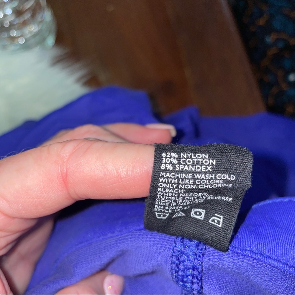 HUE Leggings Size Small - Picture 4 of 5